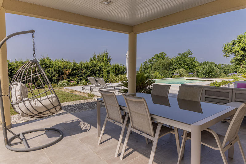 Maison - 253 m² - 7 pièces