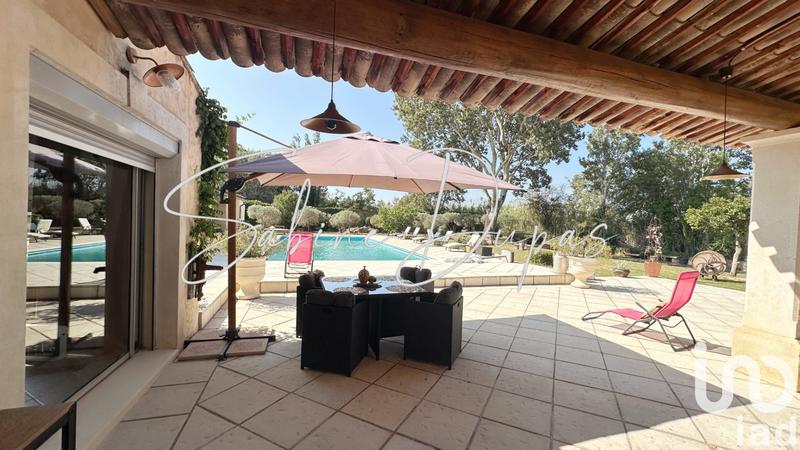 Maison - 300 m² - 10 pièces