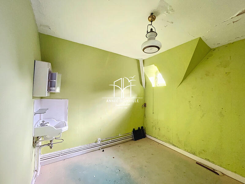 Maison ancienne - 190 m² - 7 pièces