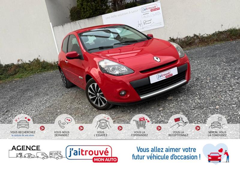 Renault Clio III 1.2i 16v 75Cv Red Color Dynamique Crit'Air 1 *1°Main*175 000Km*Véhicule Sous Garantie*Ct Révision Kit Distribution Ok*Carte Grise Moitié prix (Véhicule plus de 10 ans)*Plus 100 Points Contrôles Effectue*Pneus 4 saisons ("M+S")*Climatisati