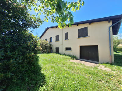 Maison - 186 m² - 10 pièces