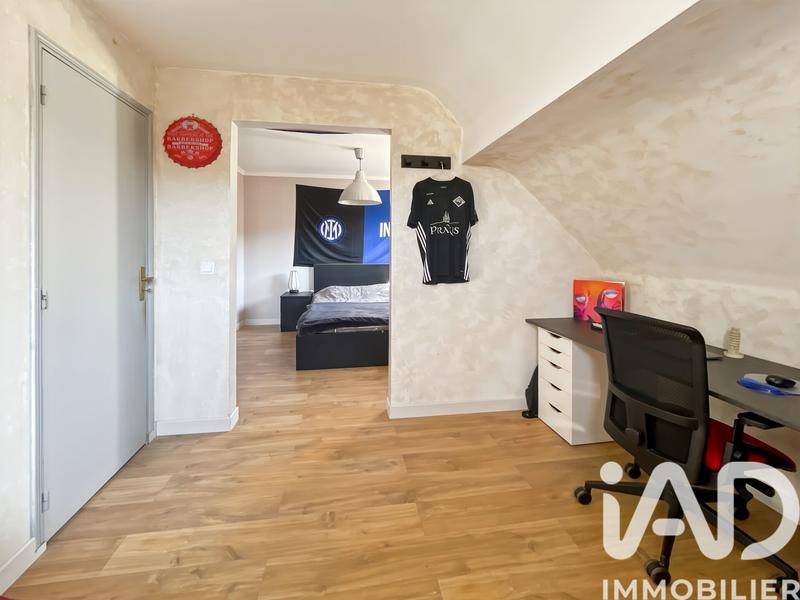 Maison - 200 m² - 8 pièces