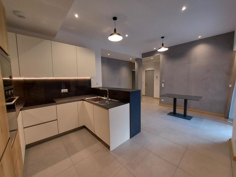 Appartement - 102 m² - 4 pièces