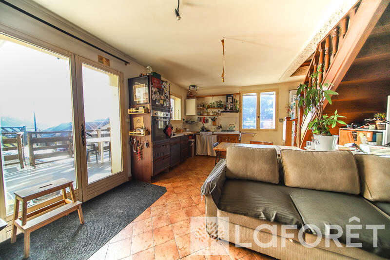 Maison - 96 m² - 3 pièces