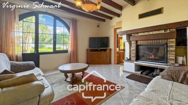 Maison - 219 m² - 8 pièces