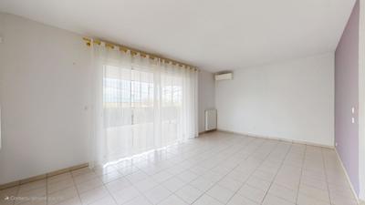 Appartement - 98 m² - 5 pièces