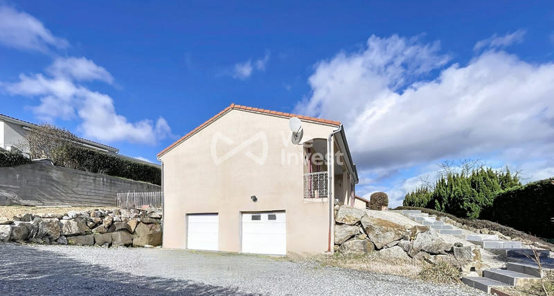 Maison - 104 m² - 4 pièces