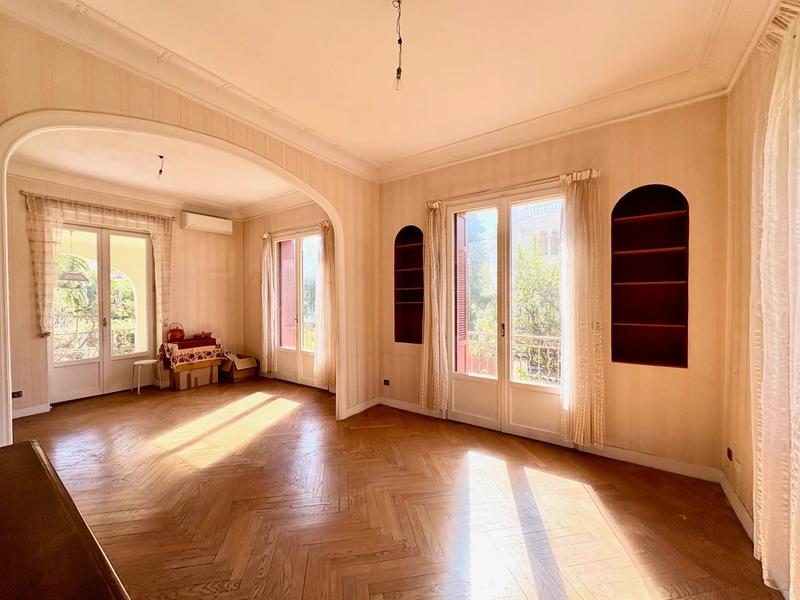 Villa - 160 m² - 6 pièces