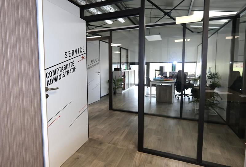 Bureau - 1 888 m² - 10 pièces