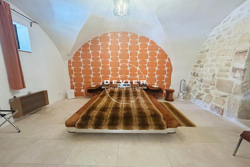 Maison - 200 m² - 7 pièces