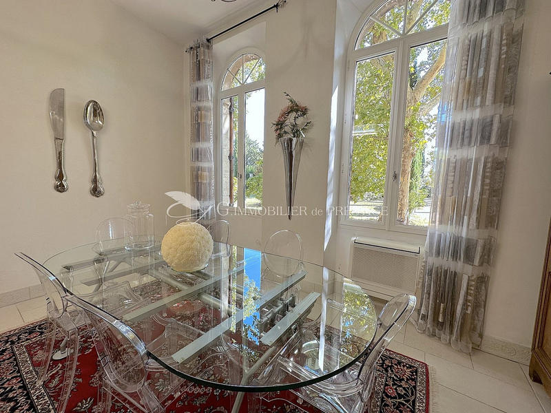 Château - 600 m² - 10 pièces