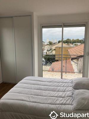 Chambre - 13 m² - 1 pièce