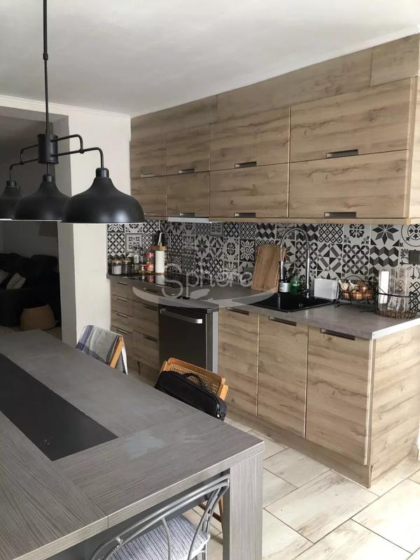 Maison de village - 155 m² - 10 pièces