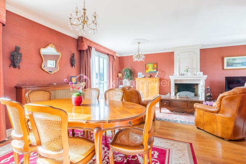 Maison - 147 m² - 5 pièces