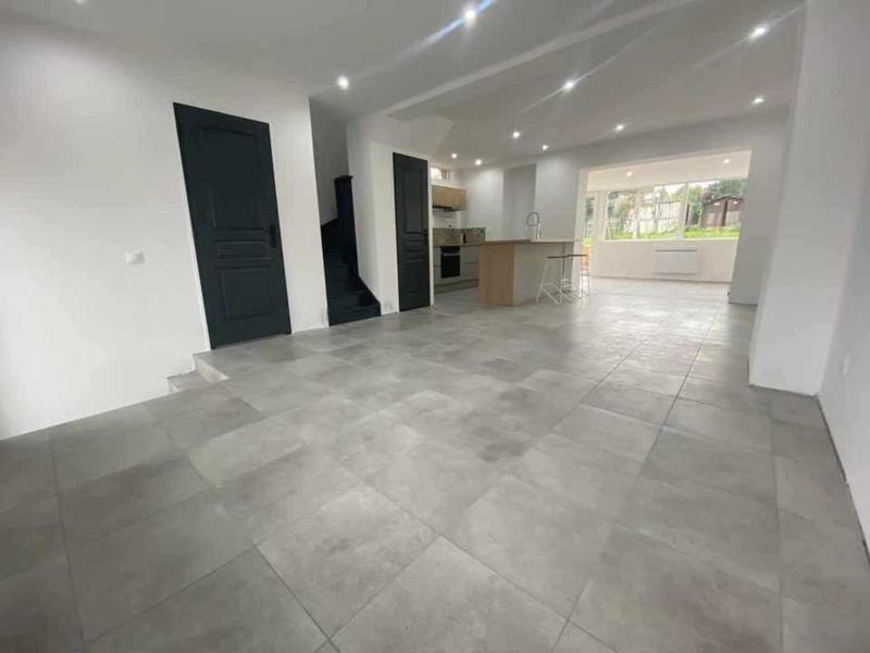 Maison de ville - 83 m² - 5 pièces