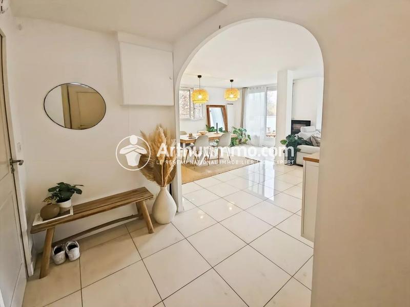 Appartement - 100 m² - 5 pièces