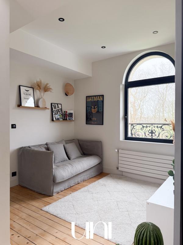 Maison - 230 m² - 6 pièces