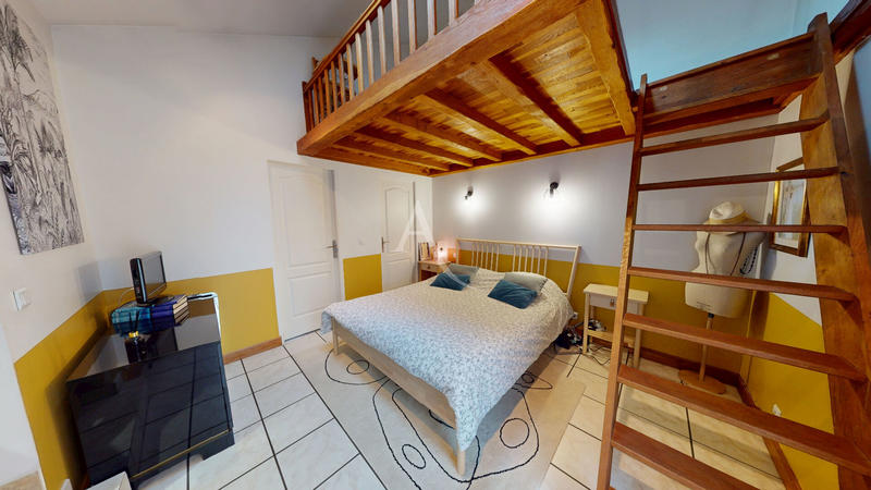 Maison - 143 m² - 7 pièces