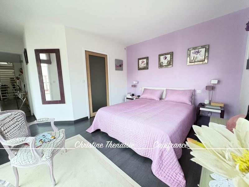 Maison - 187 m² - 6 pièces