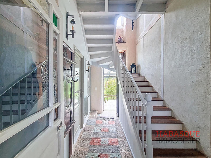 Maison - 152 m² - 9 pièces