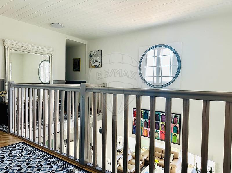 Villa - 216 m² - 8 pièces