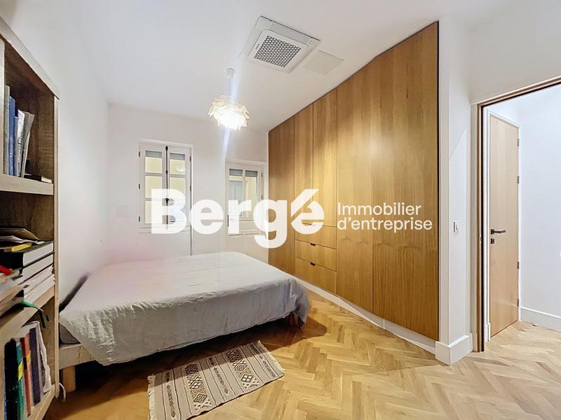 Bureau - 130 m² - 4 pièces