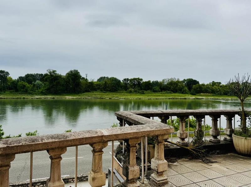 Appartement - 730 m² - 22 pièces