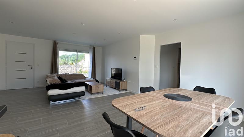 Maison - 104 m² - 4 pièces