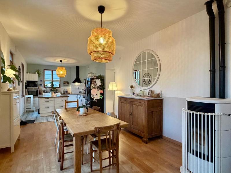 Maison - 162 m² - 5 pièces