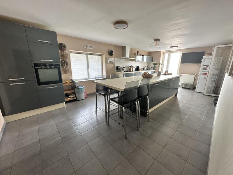 Maison ancienne - 190 m² - 5 pièces