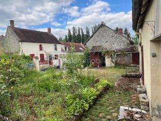 Maison traditionnelle - 90 m² - 4 pièces