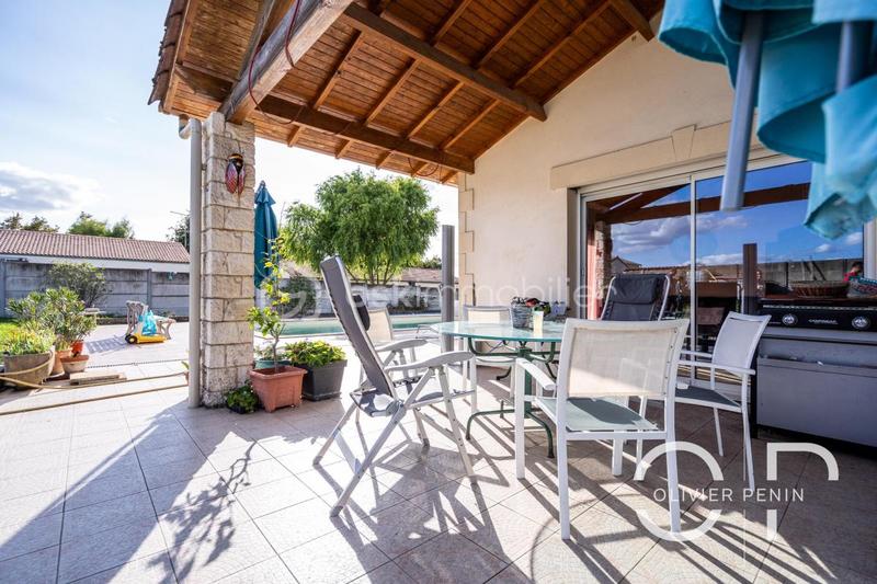 Propriété - 162 m² - 6 pièces