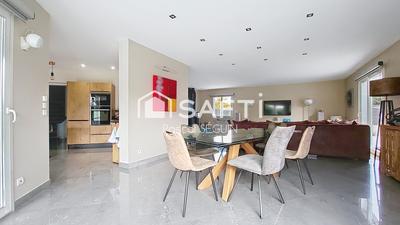 Maison - 154 m² - 4 pièces