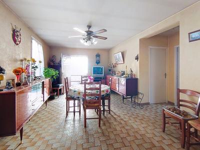 Maison - 98 m² - 6 pièces