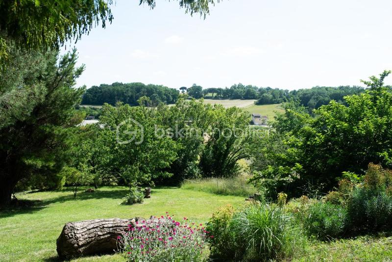 Maison - 121 m² - 5 pièces