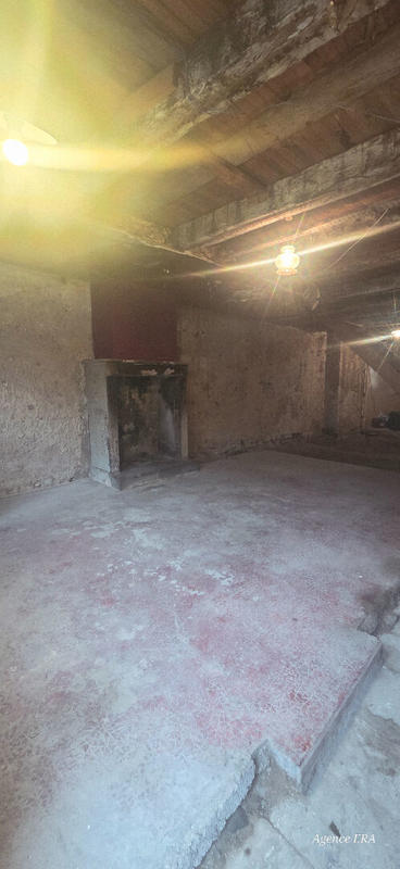 Maison - 215 m² - 8 pièces