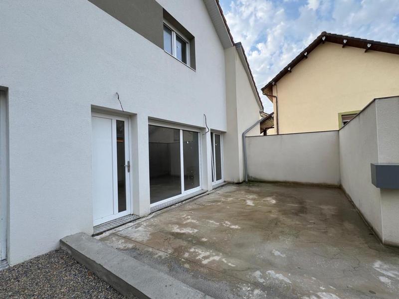 Maison jumelée - 121 m² - 5 pièces