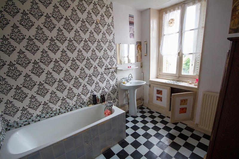 Maison - 96 m² - 6 pièces