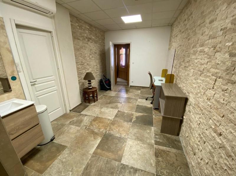 Fonds de commerce - Magasins - 108 m²