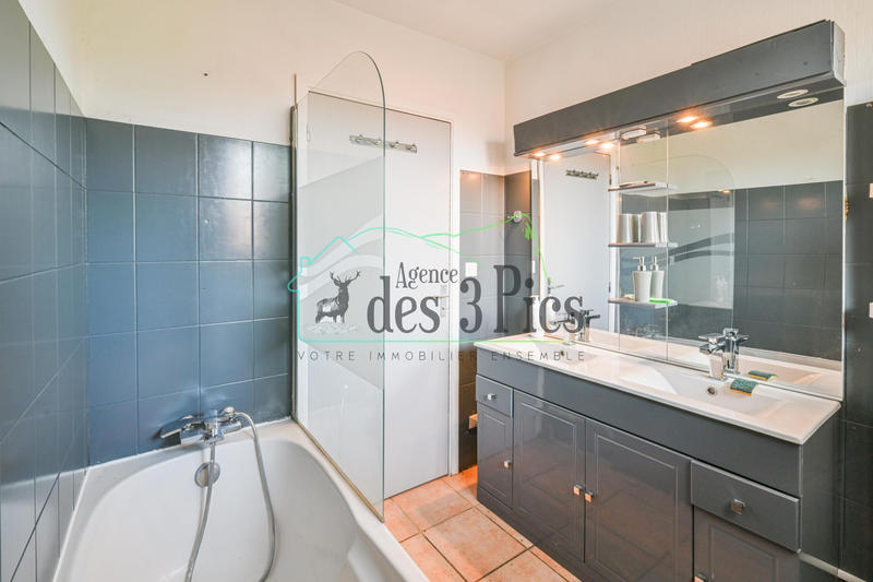 Château - 1 000 m² - 35 pièces