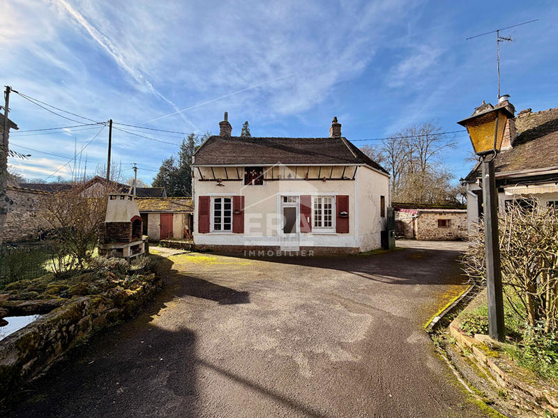 Maison - 240 m² - 10 pièces