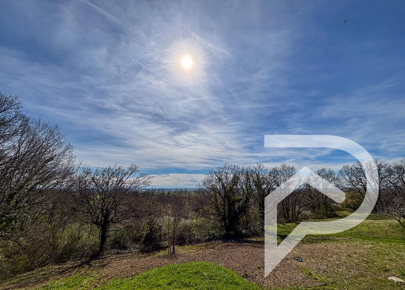 Maison - 104 m² - 4 pièces