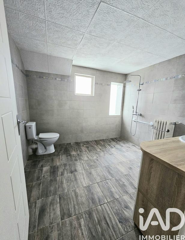 Maison - 196 m² - 8 pièces