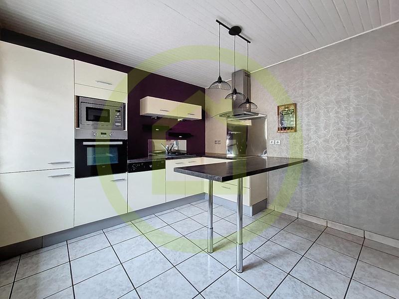 Maison - 111 m² - 7 pièces