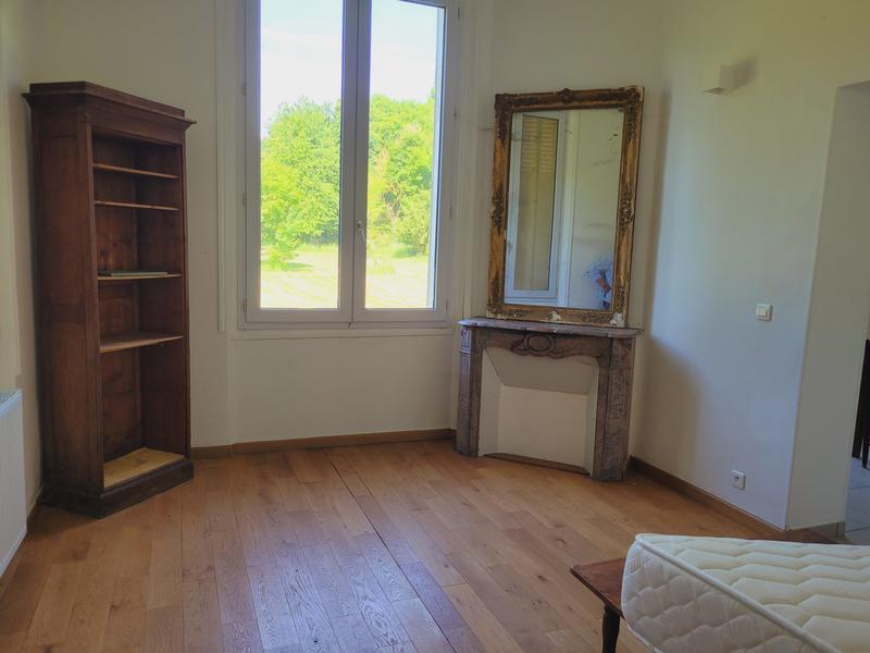 Château - 1 327 m² - 50 pièces