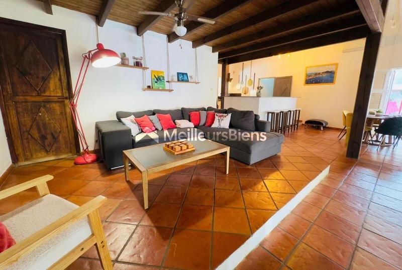 Maison - 156 m² - 4 pièces