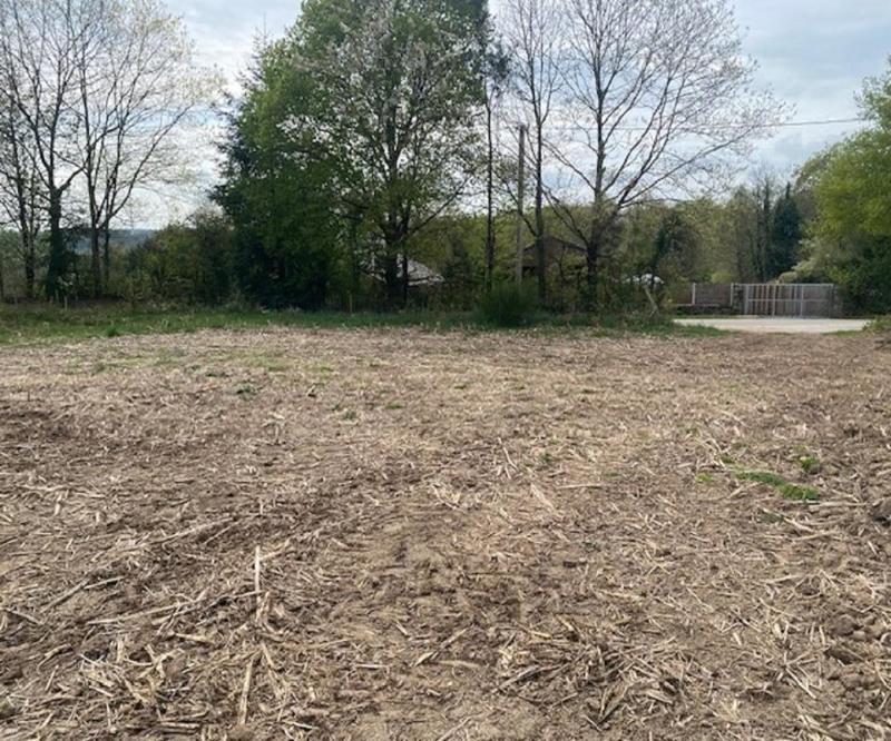 Terrain constructible - 1 075 m²