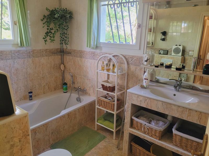 Maison traditionnelle - 200 m² - 7 pièces