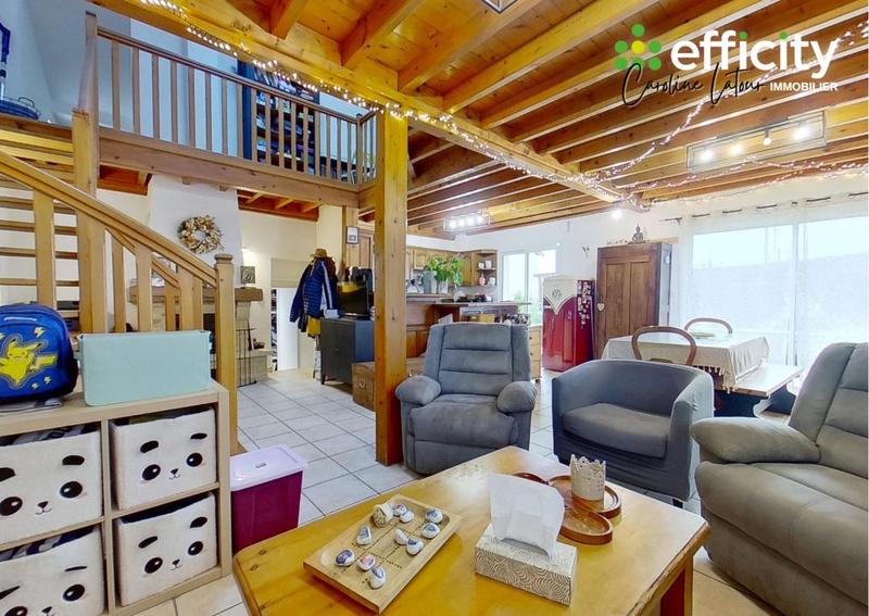 Maison - 152 m² - 5 pièces