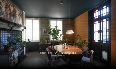 Maison bourgeoise - 203 m² - 12 pièces